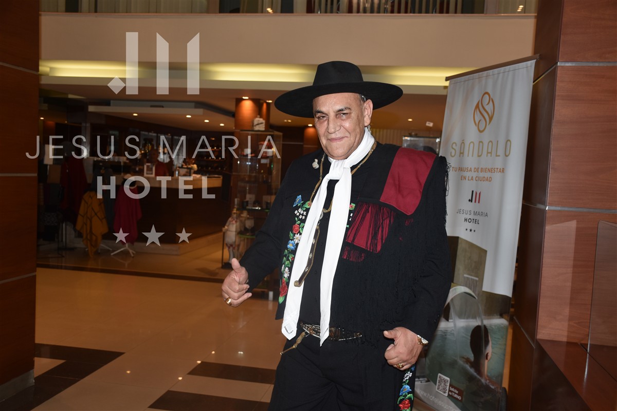 El Chaqueño Palavecino huésped destacado de Hotel Jesús María